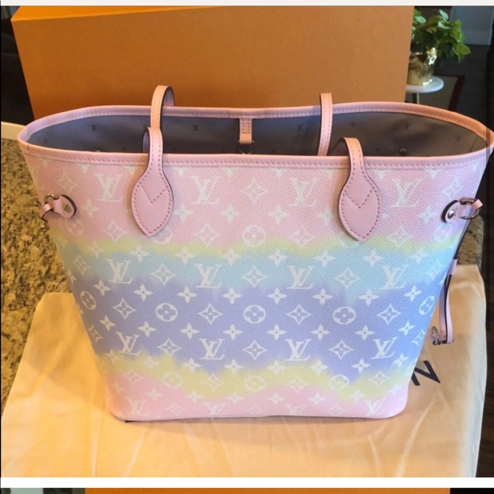 Louis Vuitton limited edition never full